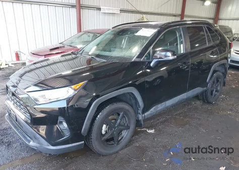 2020 Toyota Rav4 Xle z USA, uszkodzony, nr VIN 2T3P1RFV4LW134867